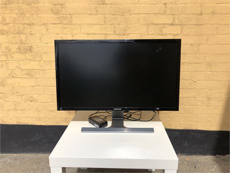 27” Samsung PC skærm, LU28D590