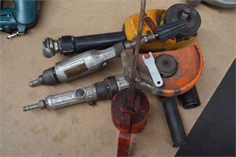 3 stk. værktøj samt oliekande