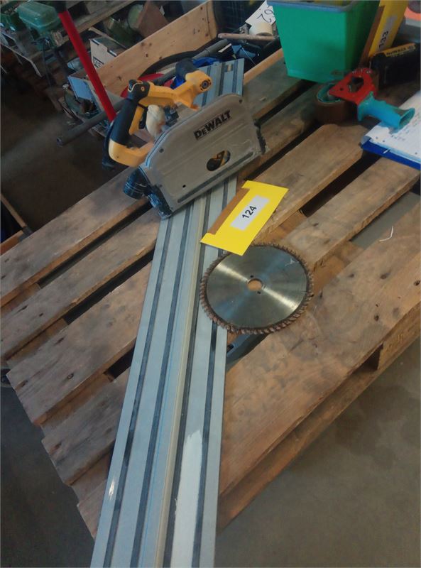 Dewalt dyksav